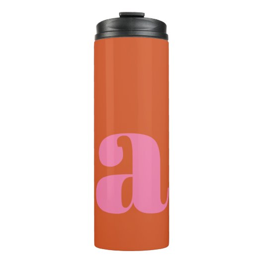 Mod Monogram, lebend, Anfangsbuchstabe Rosa Orange Thermosbecher (Vorderseite)
