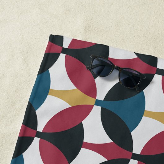 Mod Pattern Beach Handtuch mit Monogramm (Beispiel)
