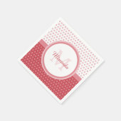 Mod Pink und Weiß Polka Dots Monogramm mit Name Serviette (Ecke)