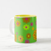 Mod Pop Blume Groovy Zweifarbige Tasse (Vorderseite Links)