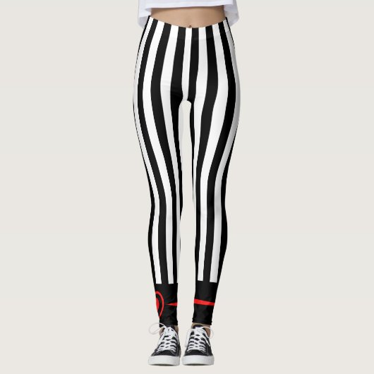 Mod Schwarz-Weiß Streifen mit hellrotem Herzen Leggings (Vorderseite)