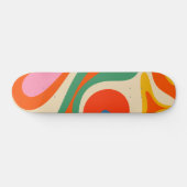 Mod Swirl Retro Trippy Abstraktes Muster Skateboard (Horizontal)