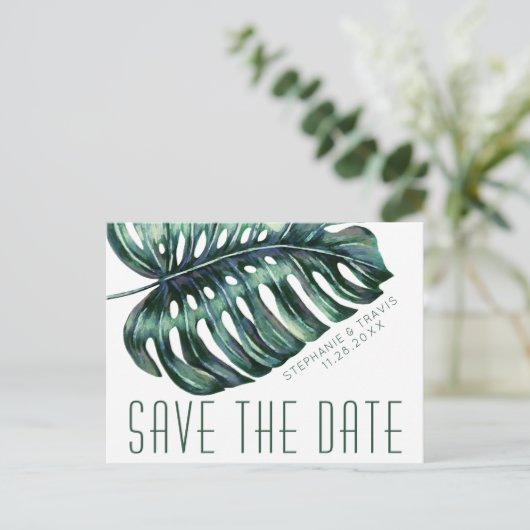 Mod Tropics Monstera Leaf Save the Date Postkarte (Stehend Vorderseite)