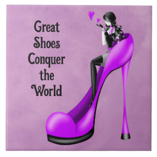 Mode-Diva in Stiletto Lila Fliese