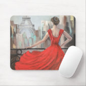Modefrau trägt ein Rotes Dress in Paris Mousepad (Mit Mouse)