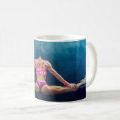 Modell der Fitness Split Thunder_Cove Kaffeetasse (VorderseiteRechts)