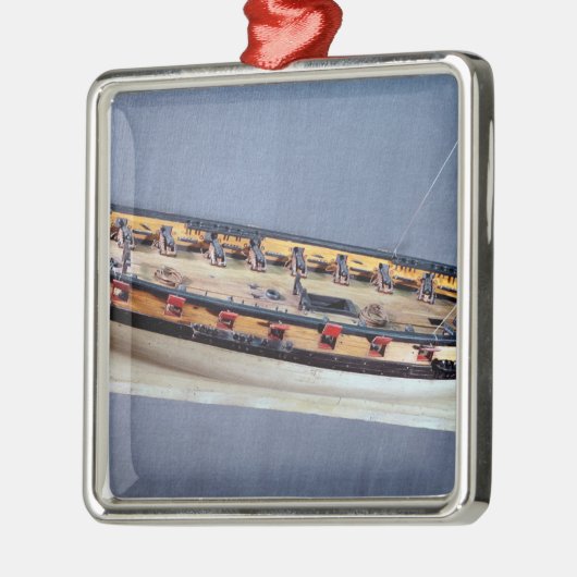 Modell eines Piratenschiffs, c.1810 Silbernes Ornament (Links)