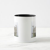 Modell eines Schiffs, das Wein auf transportiert Tasse (Zentrum)