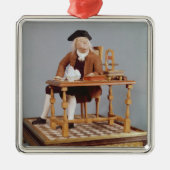 Modell von Benjamin Franklin an seinem Tisch Silbernes Ornament (Vorne)