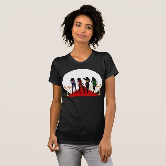 Models von Mode-Girls auf T - Shirt mit rotem Tepp (Vorne ganz)