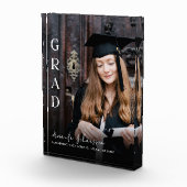 Modern 2024 Grad White Script Overlay Keepake Fotoblock (Rechts)