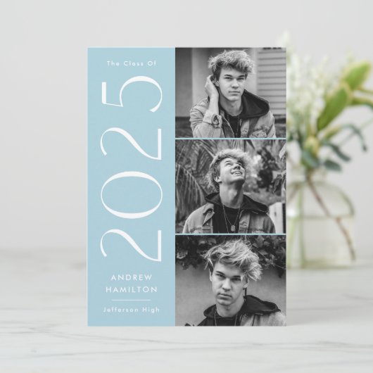 Modern 2025 Sky Blue 3 Foto Graduation Party Einladung (Stehend Vorderseite)