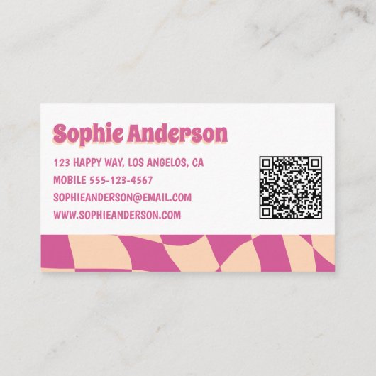 Modern 70s Retro Pink Wavy with QR Code Visitenkarte (Rückseite)
