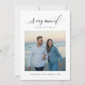 Modern A Very Married Christmas Script Beach Photo Feiertagskarte (Vorderseite)