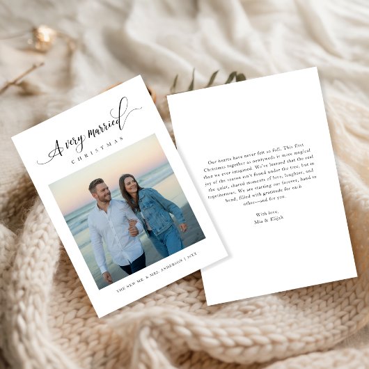 Modern A Very Married Christmas Script Beach Photo Feiertagskarte