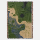 Modern Abstract Mossy Topography Throw Blanket Decke (Vorderseite Vertikal)