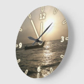 Modern Adventure Boat Sunset Große Wanduhr (Winkel)