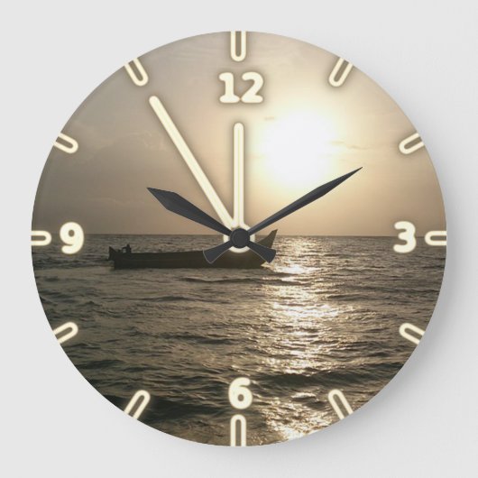 Modern Adventure Boat Sunset Große Wanduhr (Vorderseite)