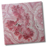 Modern Agate Marble Stone Pink Fliese<br><div class="desc">Ein faszinierender rosa rhodochroter Ausdruck, der die zarte Schönheit dieses atemberaubenden Minerals zum Leben erweckt. Mit einer nah-up-Perspektive zeigt dies die komplizierten Details und faszinierenden Muster des rhodochroten Steines. Die sanften rosa Farbtöne schaffen ein beruhigendes und bezauberndes visuelles Erlebnis, das ein Gefühl der Gelassenheit und Gnade weckt. Ob Sie gewollt...</div>
