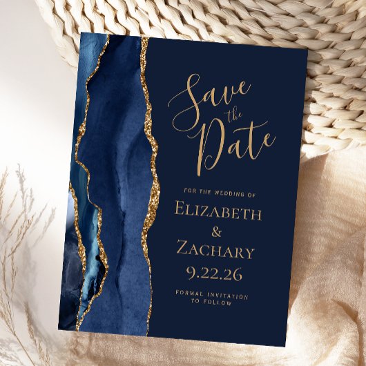 Modern Agate Navy Blue Gold Save the Date Ankündigungspostkarte