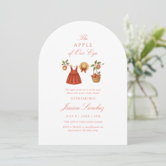 Modern Apple of Our Eye Minimal Baby Shower Einladung (Stehend Vorderseite)