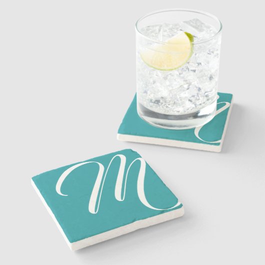 Modern Aquamarines und weißes Monogramm Steinuntersetzer (Seitenansicht)