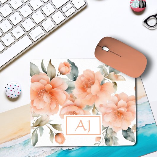 Modern Aquarell Peach Fuzz Floral Mit Monogramm Mousepad