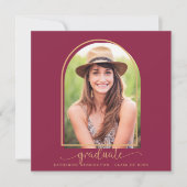 Modern Arch Burgundy Gold Foto Abschluss Einladung (Vorderseite)