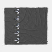 Modern Aries signieren auf Holzkohlefaser Print Fleecedecke (Vorderseite (Horizontal))
