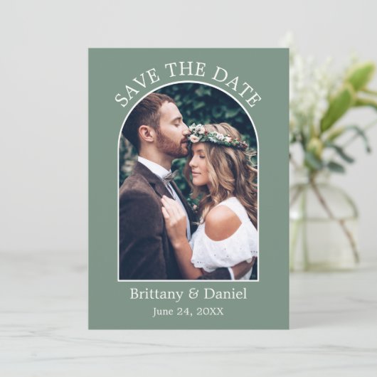 Modern Arkrahmen Foto Sage Green Save The Date (Stehend Vorderseite)