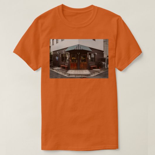 Modern Barber Shop in Harajuku T-Shirt (Design vorne)