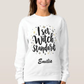 Modern Basic Hexenmeister Halloween Name Sweatshir Sweatshirt (Vorderseite)