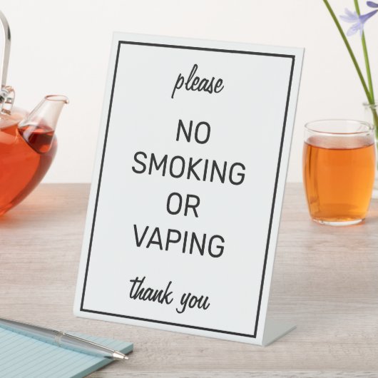 Modern Basic White No Smoking Tabletop-Zeichen Sockelschild (In Situ)