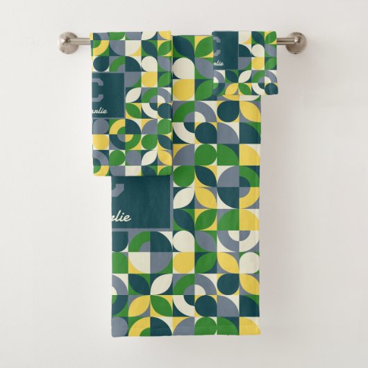 Modern Bauhaus Abstract Geometric Monogram Pattern Badhandtuch Set (Insitu)