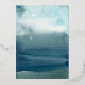 Modern Beach Watercolor Blue Muscheln Hochzeit Gol Folieneinladung (Rückseite)