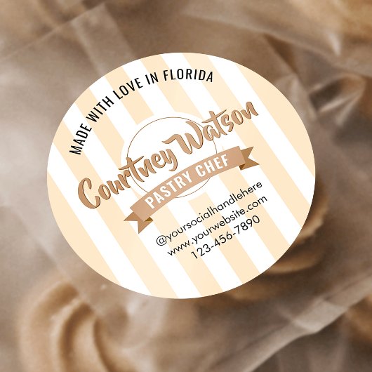 Modern Beige Stripe Cake Bakery Pastry Chef Runder Aufkleber
