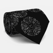 Modern Black and White Boho Chic Daisy Pattern Krawatte (Gerollt)
