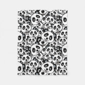 Modern Black and White Cute Panda Bear Pattern Fleecedecke (Vorderseite)