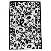 Modern Black and White Cute Panda Bear Pattern Mittlere Geschenktüte (Vorderseite)