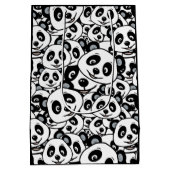 Modern Black and White Cute Panda Bear Pattern Mittlere Geschenktüte (Rückseite)