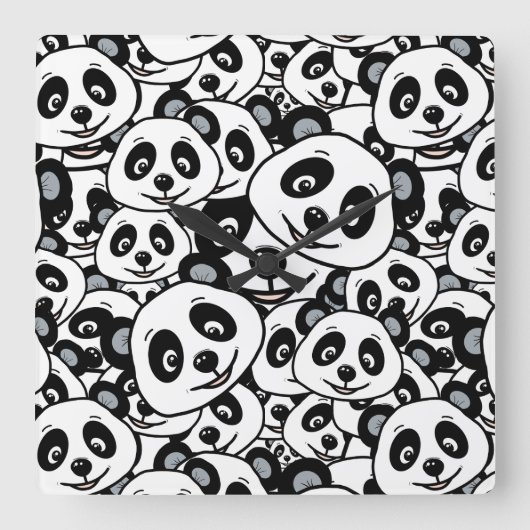 Modern Black and White Cute Panda Bear Pattern Quadratische Wanduhr (Vorderseite)