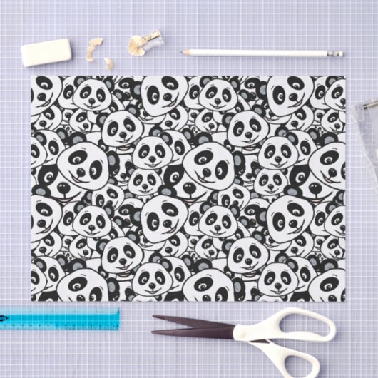 Modern Black and White Cute Panda Bear Pattern Seidenpapier (Handwerk)