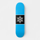 Modern Black Azure Blue White Stripes Snowflake Skateboard (Vorne)