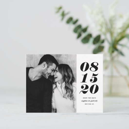 Modern Black Bold Date Typografy Save the Date Ankündigungspostkarte (Stehend Vorderseite)