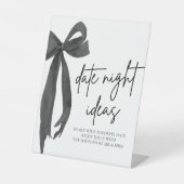 Modern Black Bow Bridal Date Night Ideenspiel Sockelschild (Vorderseite)