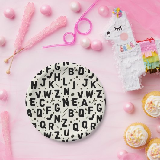 Modern Black & Cream Alphabet Pappteller (Party)