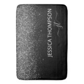 Modern Black Glitzer Simple Script Monogram Name  Badematte (Vorderseite Vertikal)