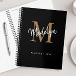 Modern Black Gold Girl Monogram Script Name Planer<br><div class="desc">Moderner Black Gold Girly Monogram Script Name Planner. Dieser moderne elegante Planer lässt sich einfach mit Ihrem individuellen Monogramm und Namen personalisieren.</div>