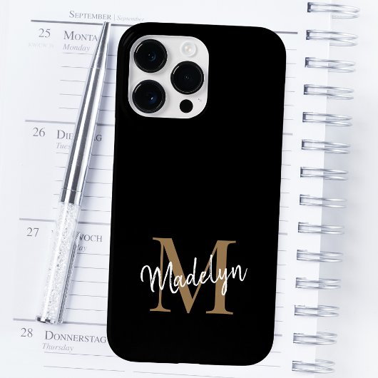 Modern Black Gold Monogram Feminine Script Name Case-Mate iPhone Hülle