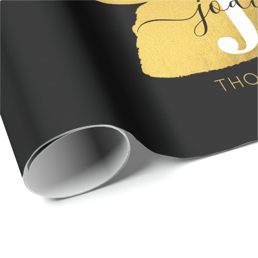 Modern Black & Gold Script Monogram Geschenkpapier (Rolleneckpunkt)